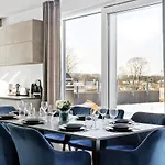 Vesiroosi Penthouse By River Pärnu