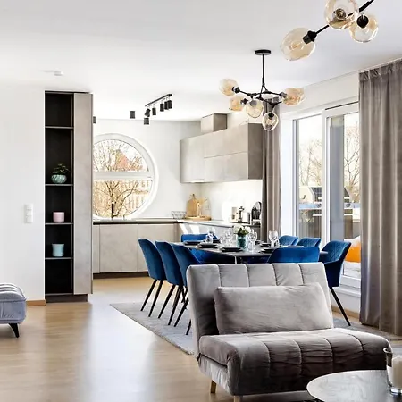 Apartment Vesiroosi Penthouse By River *
