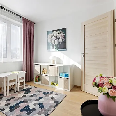 Apartment Vesiroosi Penthouse By River
