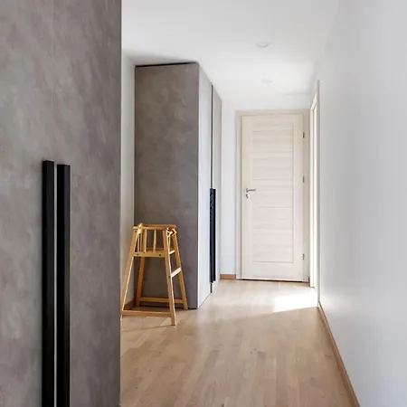Apartment Vesiroosi Penthouse By River *