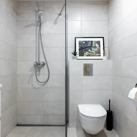 Vesiroosi Penthouse By River *