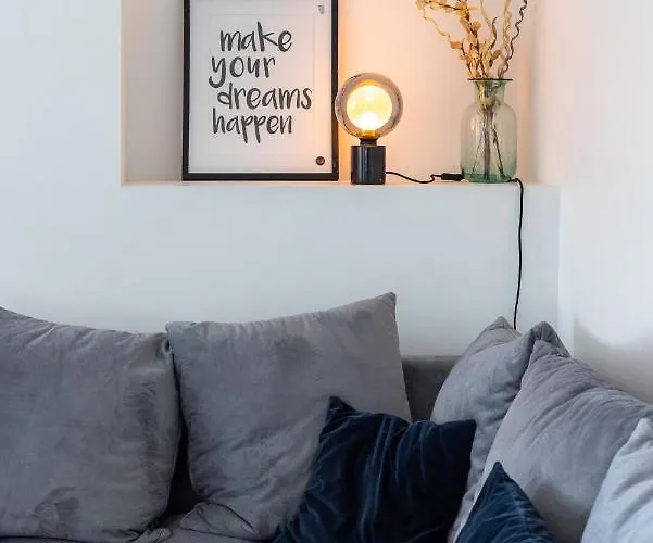 Vesiroosi Penthouse By River Pärnu